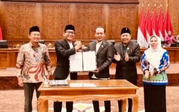 DPRD dan Pemkab Bojonegoro Sahkan Perda Dana Abadi Pendidikan dan APBD 2026