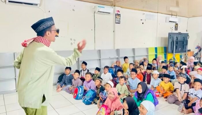 Edukasi Ramah Anak: TPA Muhammad Al Fatih Atasi Kenakalan Anak di Bekasi Lewat Dongeng Interaktif