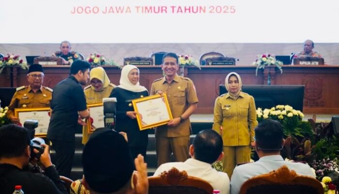 Bojonegoro Raih Penghargaan Lomba Siskamling Terpadu Merah Putih Jatim 2025