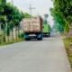 Kades Suwaloh Diduga Biarkan Truk Pasir Rusak Jalan Desa Demi Cuan
