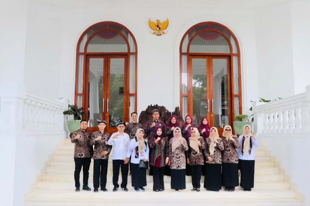 BAA64624 40CA 4367 8303 C0C827700674