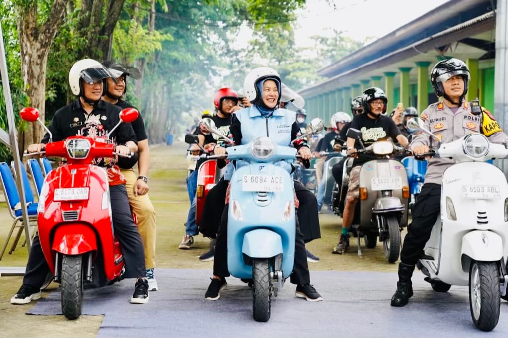 1266EBE8 10AF 4D45 B151 299E1C399CCE