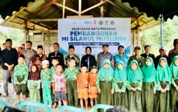 Wabup Bojonegoro Resmikan Mushola dan MO Silahul Muslimin di Desa Napis