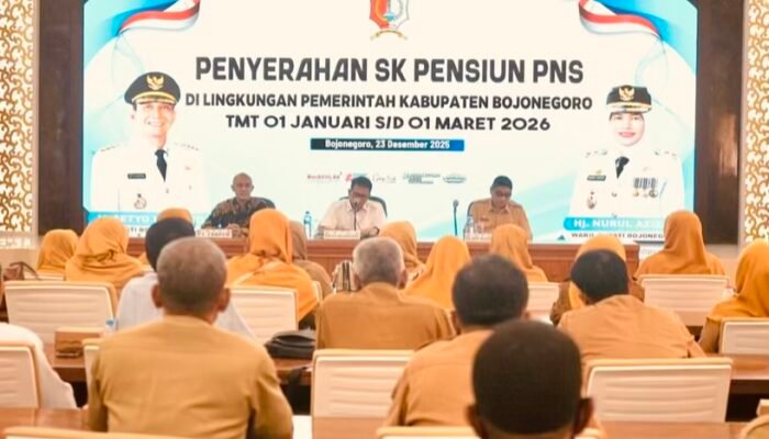 Bupati Setyo Wahono Lepas 96 PNS Purnatugas Kab. Bojonegoro