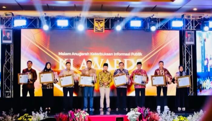 Bojonegoro Catat Sejarah, Tuan Rumah KI Award Jatim 2025 dan Borong Penghargaan Informatif