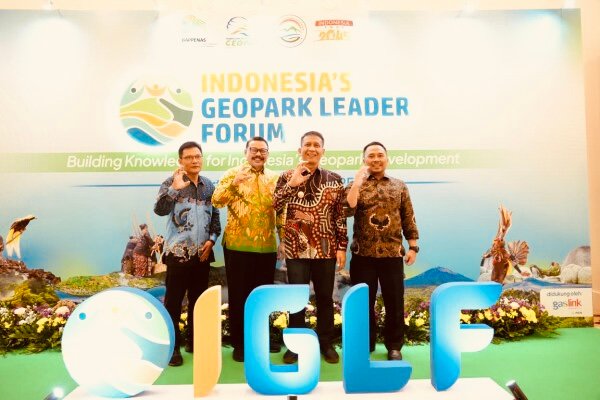 79AA665F A6DF 4279 8D6F EA205BC9349C