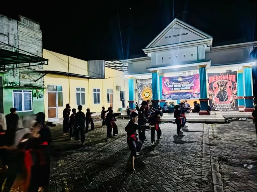 CB5409C3 8DBB 4003 A6A8 7A75B52AEA31