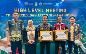 Bojonegoro Borong Dua Penghargaan di Ajang High Level Meeting TPID, TP2DD, dan TP2ED Jawa Timur