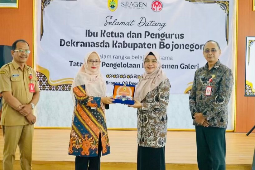 E49423CA 169F 4A09 B58D 95002AFFFA6B