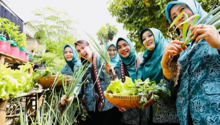 Desa Guyangan Jadi Contoh, Arumi Bachsin Apresiasi Sukses Program “Aku Hatinya PKK” Bojonegoro