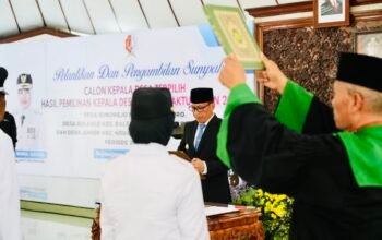 Bupati Bojonegoro Lantik 4 Kepala Desa PAW