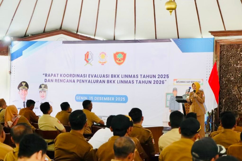 F8A0B57E 8EE6 43DC 9CA8 4707ED569798