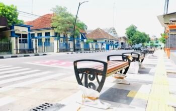 692B4EB8 ECDB 451D 8915 B305D6ADE31F