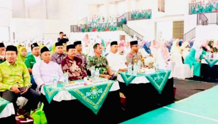 Polsek Sumberrejo Bojonegoro Amankan Pelantikan Raya Fatayat NU di Karangdinoyo