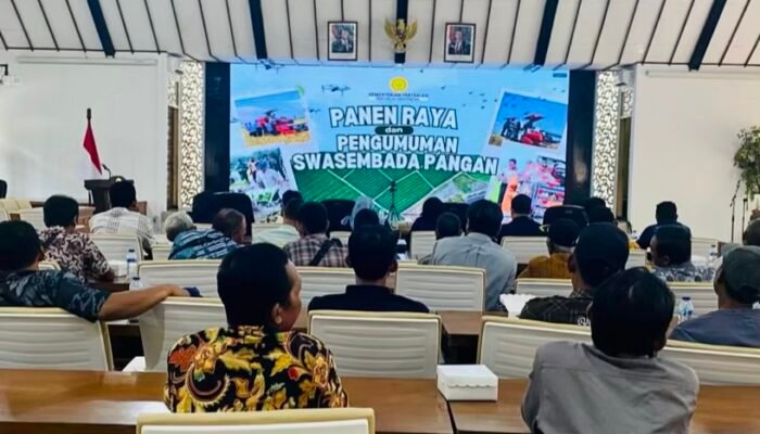 Bojonegoro Raih Penghargaan Swasembada Pangan Nasional