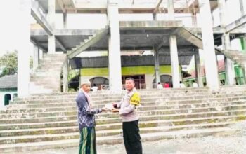 Bhabinkamtibmas Desa Bubulan Tunjukkan Kepedulian ke Warga