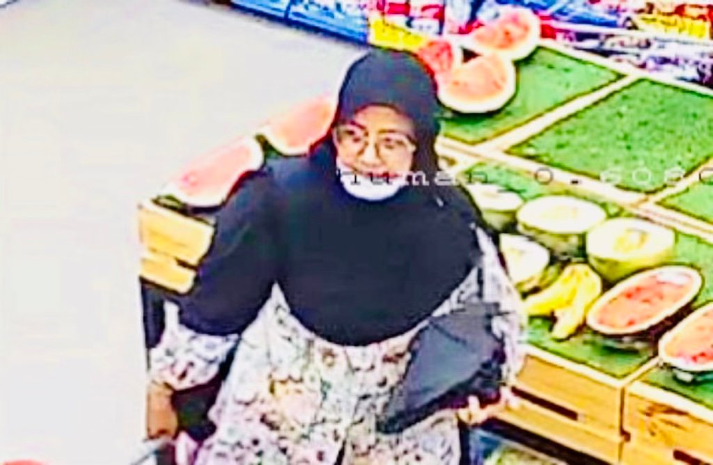 EDB400FF 7E22 40FC 9ABC 7C8F83F0C31A