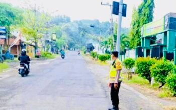 Polsek Gondang, Bojonegoro Gelar Sapa Pagi Atur Lalu Lintas