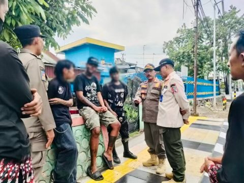 128C250A 2B13 4CB7 A1C4 F4B9FE64B5C8