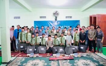 4DABFD0B 8810 4FF7 97A6 3A9C648CB1C1