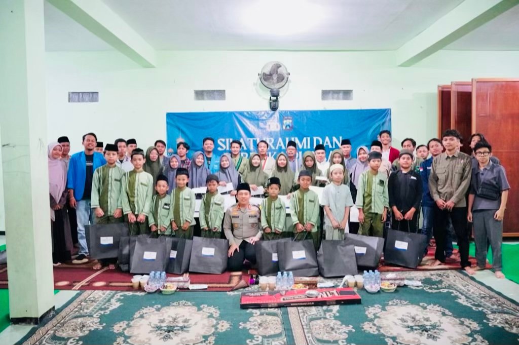 4DABFD0B 8810 4FF7 97A6 3A9C648CB1C1