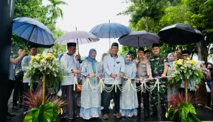 Bupati Bojonegoro Buka Bazar Ramadhan UMKM Bahagia 1447 H