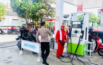 Patroli Keamanan oleh Polsek Dander di SPBU Dander Bojonegoro