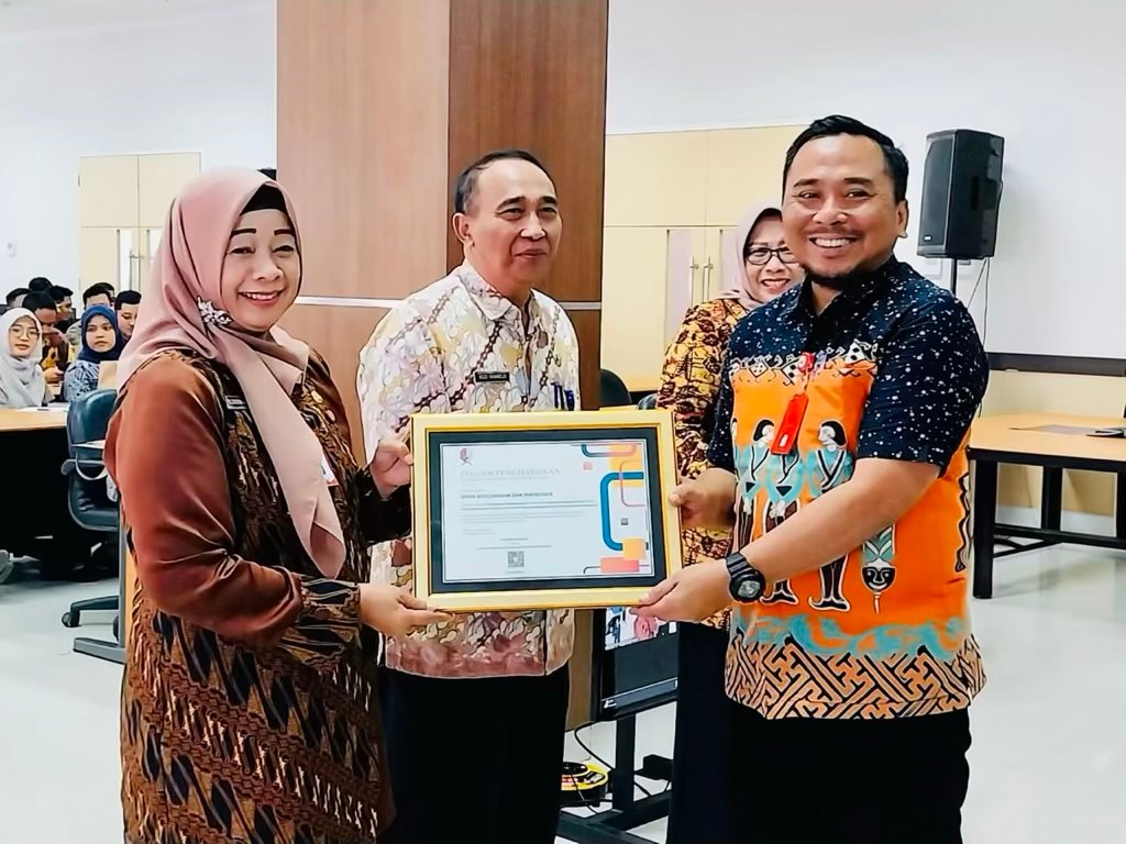 AE90F363 B12E 4EF1 94C4 9A29E2A231A5