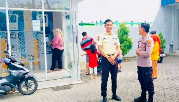 Patroli Kamtibmas Polsek Sugihwaras untuk Keamanan Masyarakat
