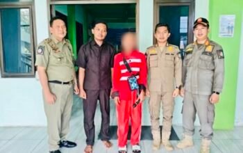 Satpo PP Bojonegoro Tertibkan Pengamen di Traffic Light Jambean