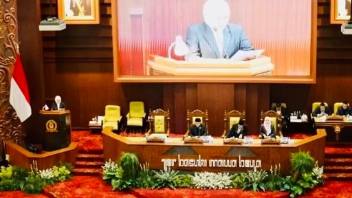 EEA5948F F544 4C86 9E45 1DDB69A4F5A0