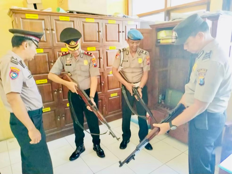 5BADEE77 B6B3 4717 B3C5 E13FDF37C16E