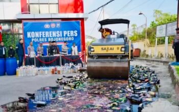 Konferensi Pers Operasi Pekat Semeru 2026: Polres Bojonegoro Sita Ratusan Liter Miras