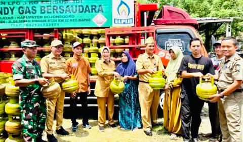 C79B396A 8748 4B33 A61B 6EAC6D17A4CA