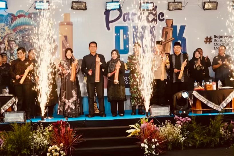 EF38E56B 62FB 4553 8909 16533B98B82C