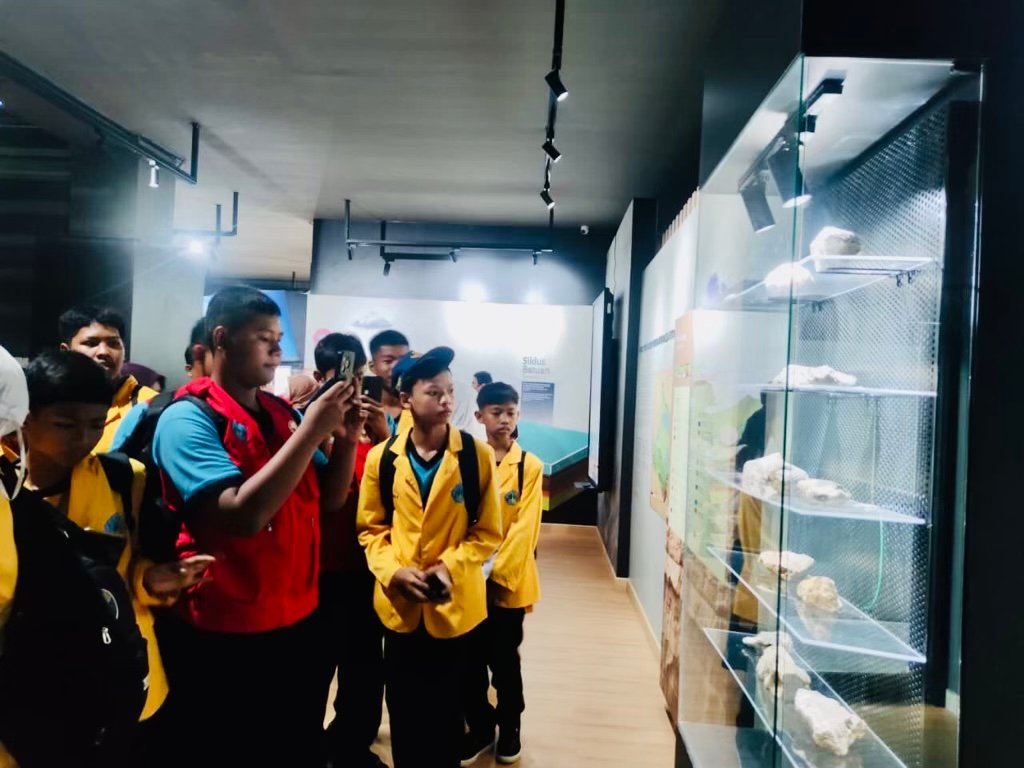 07AEDE68 B032 4FED 965B 4D04ED8B251B