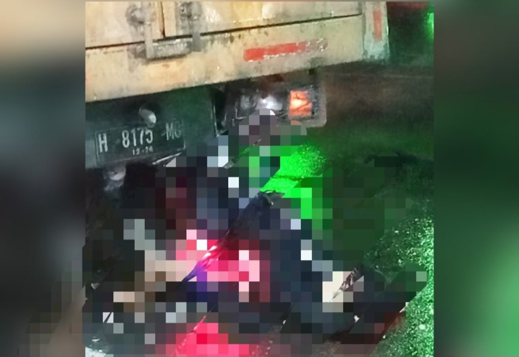 79D5115C 7AA4 4FB8 B9B9 CEE86DA85C84