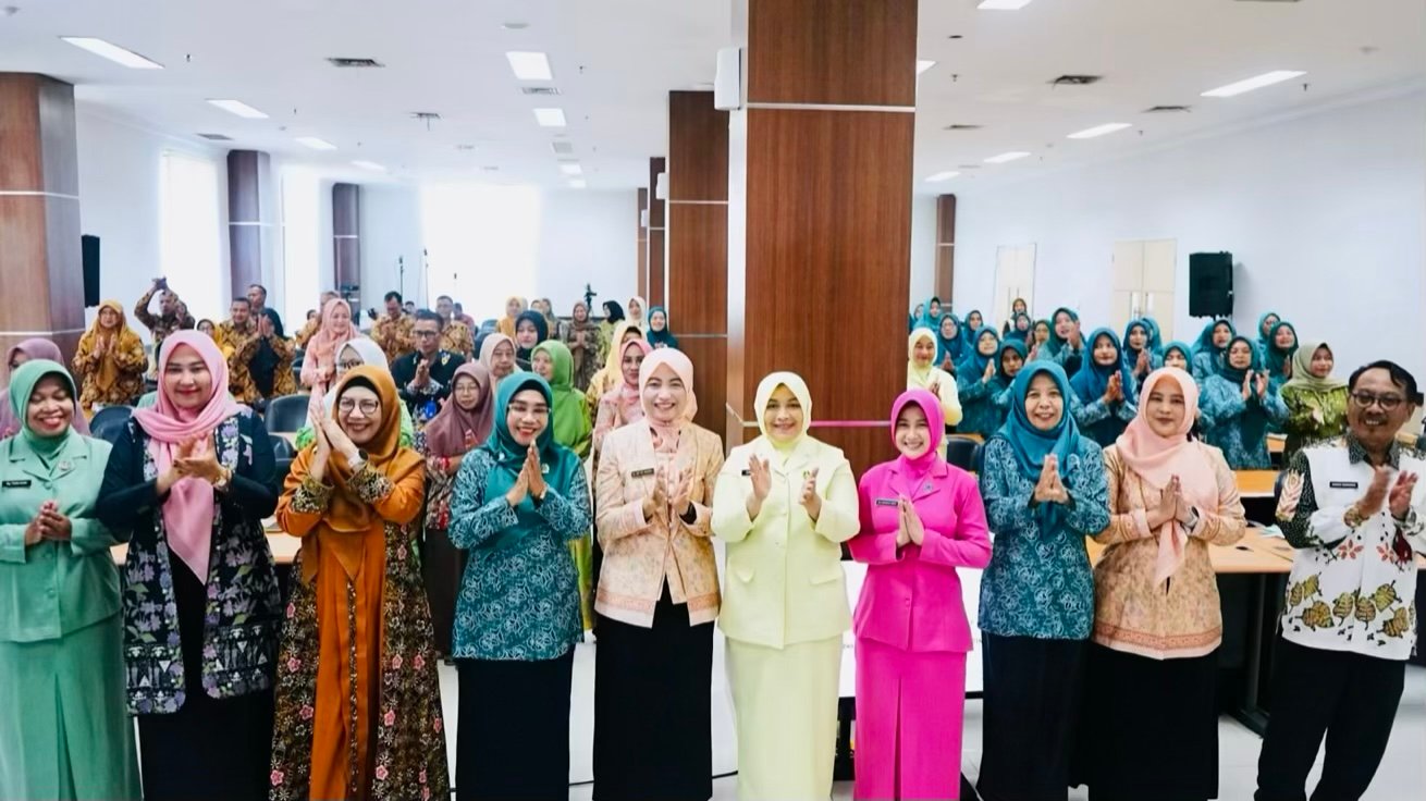 8787BF20 C78D 43B0 9280 C663D31C37EF