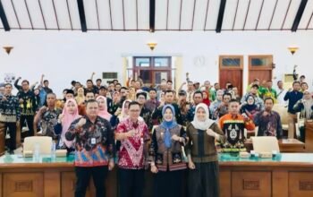 EEF33875 9DB4 4868 A74F E6399B9A32E5