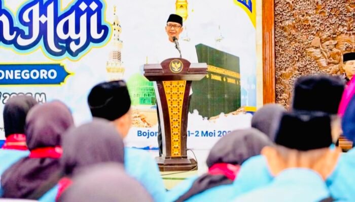Bupati Setyo Wahono Lepas 6 Kloter Haji Bojonegoro 2026