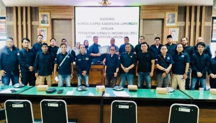 Audiensi PJI dan DPRD Lamongan Bahas Nasib Media Lokal