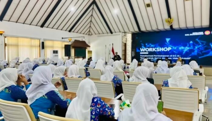 Hadapi Era AI, Ratusan Guru TK di Bojonegoro Bekali Diri dengan Literasi Digital dan Koding