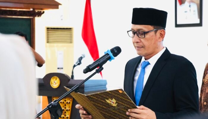 Lantik Dewan Pendidikan, Bupati Bojonegoro Setyo Wahono Soroti 4.500 Anak Putus Sekolah