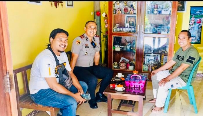 Kapolsek Balen Rangkul Ketua Perguruan Silat Demi Bojonegoro Damai