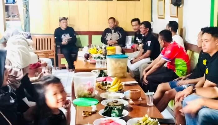 Komunitas Jeep Meriahkan Tradisi Nggemblang Samin Bojonegoro