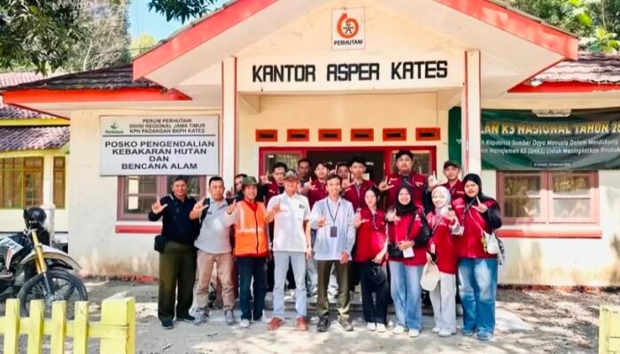 KKN-TK Kelompok 20 Universitas Bojonegoro Gelar Eksplorasi dan Inventarisasi Keanekaragaman Hayati di KPH Padangan
