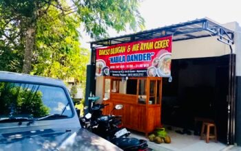 Gurihnya Bakso Balungan “Nabila Dander”, Kuliner Ramah Kantong Favorit Warga Bojonegoro