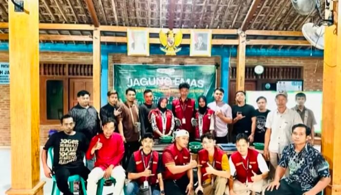 Atasi Limbah Pertanian, Mahasiswa Unigoro Solusikan Briket Bonggol Jagung di Desa Meduri
