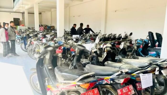 Pemkab Bojonegoro Lelang Puluhan Kendaraan Dinas