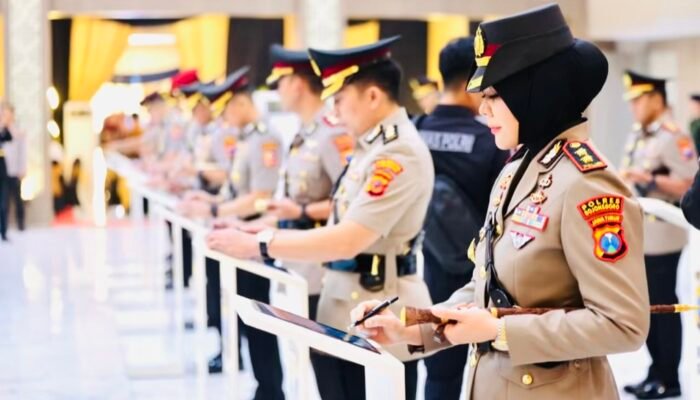 AKBP Yenni Diarty, Polwan Pertama Jabat Kapolres Bojoneg